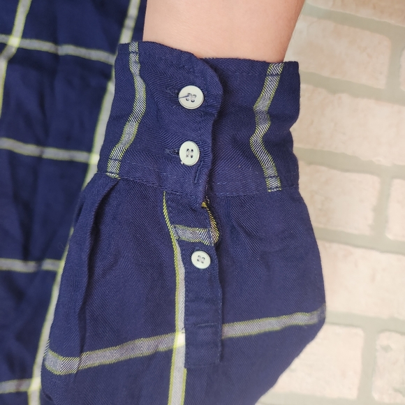 STYLUS Womens Button Down Blouse SOFT Navy Blue + Lime Green Size L - Picture 12 of 14